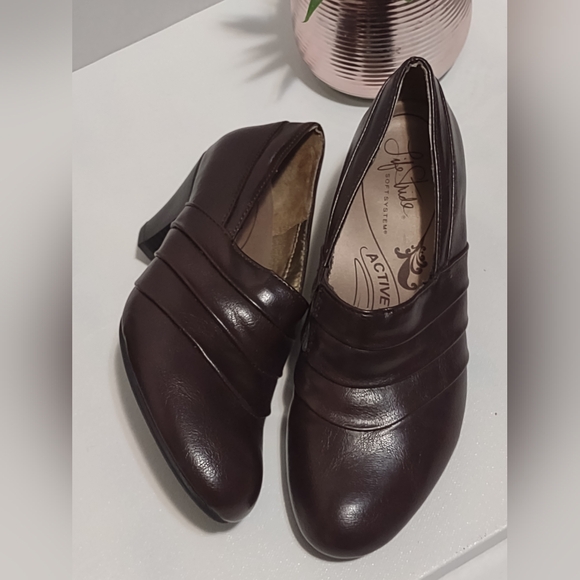 Life Stride Women's Brown Heeled Shoes - Picture 1 of 5